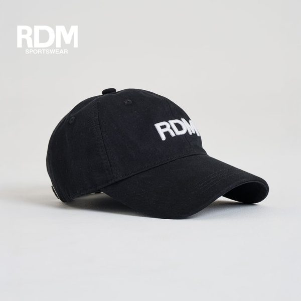 Gorra deportiva color negro bordado blanco RDM CAP-004